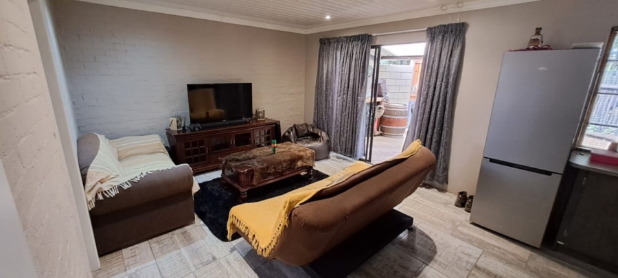 15 Bedroom Property for Sale in Kellys View Free State